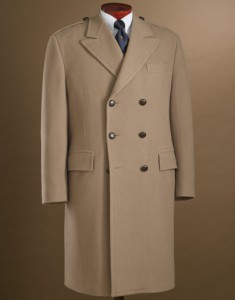 Il British Warm: cappotto di origine militare.