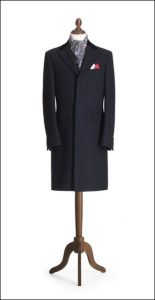 Il Crombie: classico cappotto inglese caldo da città.