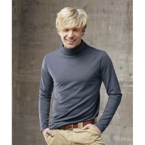 La maglieria : pullover dolcevita.