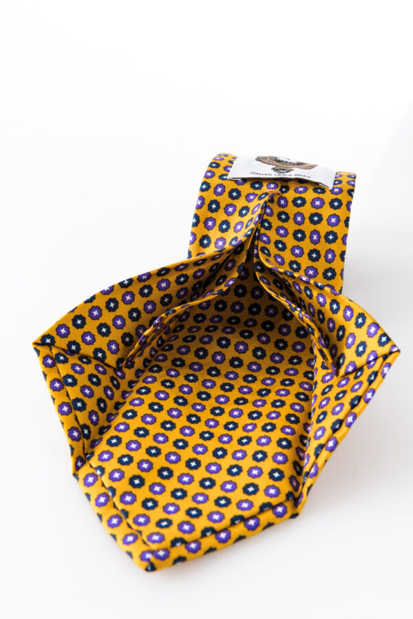 Seven-fold Tie – Aniceta Giallo Senape – seven-fold detail