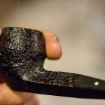 Il primo passo sulle orme dell'eleganza -dettaglio pipa