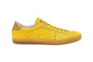 Santoni: sneaker in pelle sfoderata, colore giallo
