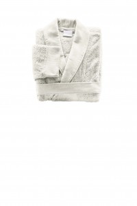 Madison 3 in 100% spugna di cotone egiziano con colla a scialle, Frette (86 euro, www.frette.com)