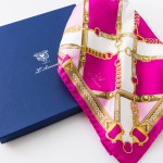 Carré GINEVRA pink – L\’Avvocato logo detail
