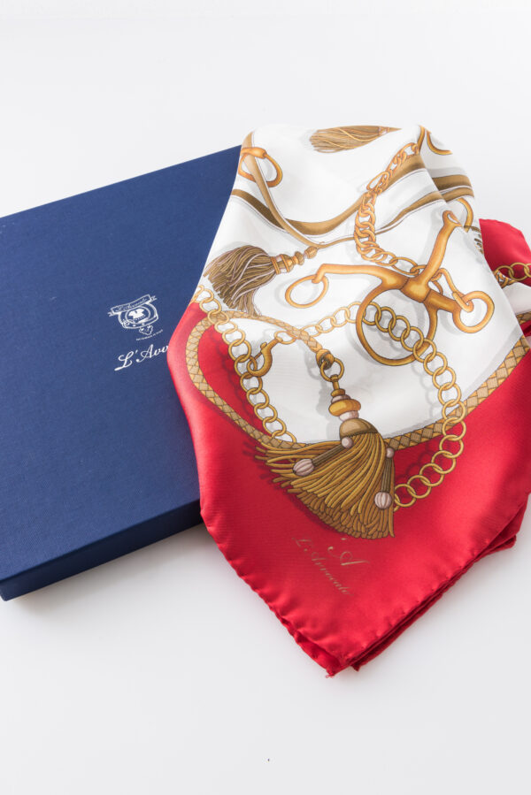 Carré GINEVRA red – L\’Avvocato logo detail