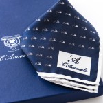 Pochette Mirafiori Lambretta, dettaglio logo e confezione