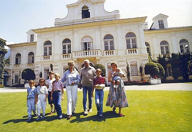 10 years from the death of Giovanni Agnelli - Attorney and family