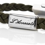 Bracciale in pelle Eddy verde- dettaglio piastrina L'Avvocato