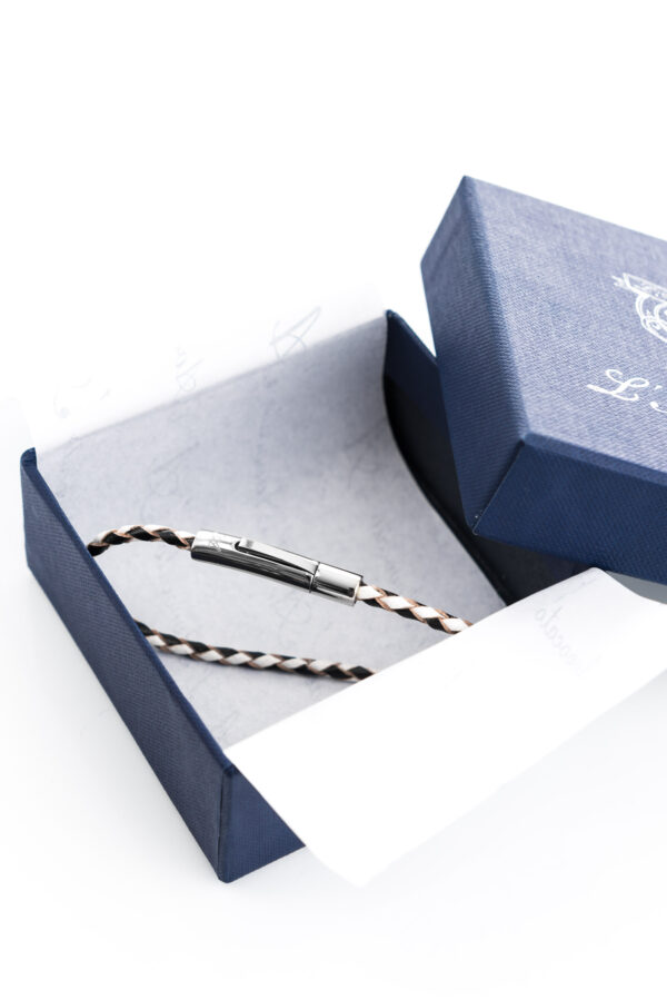 Bracciale in pelle Skin Bianco e Nero L'Avvocato nella sua confezione