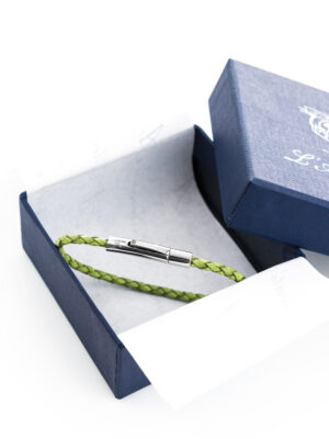 Bracciale in pelle Skin Verde L'Avvocato nella sua confezione
