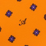Cravatta Sette Pieghe Marella Arancione Fiamma - dettaglio della microfantasia con monogramma