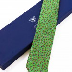 Cravatta Sette Pieghe Marella Verde Pastello Scuro e confezione