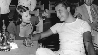 Gianni Agnelli con la Marchesa Cattaneo in una foto del 1948